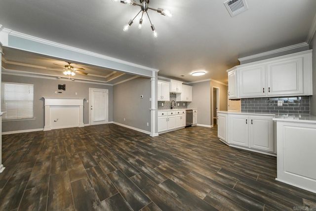 31 Newcastle Drive, Cabot, AR 72023