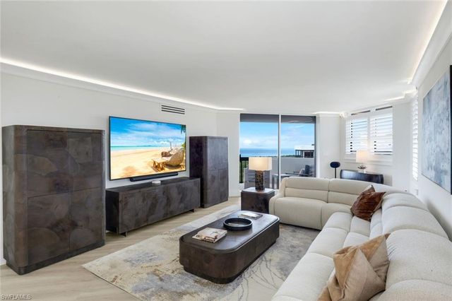 6001 Pelican Bay BLVD 1606, Naples, FL 34108