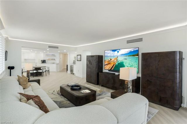 6001 Pelican Bay BLVD 1606, Naples, FL 34108