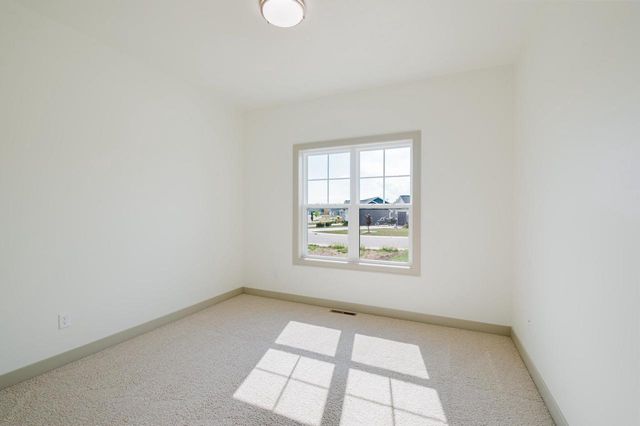 581 EMERALD ISLE COURT, Wrightstown, WI 54180