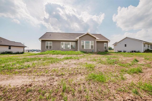 581 EMERALD ISLE COURT, Wrightstown, WI 54180