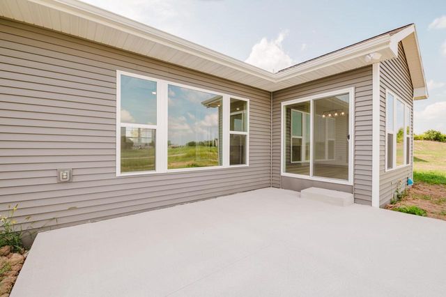 581 EMERALD ISLE COURT, Wrightstown, WI 54180