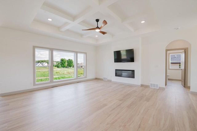 581 EMERALD ISLE COURT, Wrightstown, WI 54180