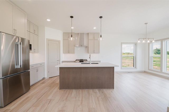 581 EMERALD ISLE COURT, Wrightstown, WI 54180