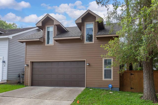6 E Cottage Green Street, The Woodlands, TX 77382