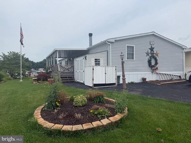101 SILVER WIND CT S, Lancaster, PA 17603