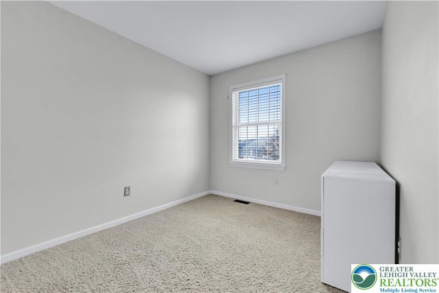 307 South Oak Street, Freemansburg Boro, PA 18017