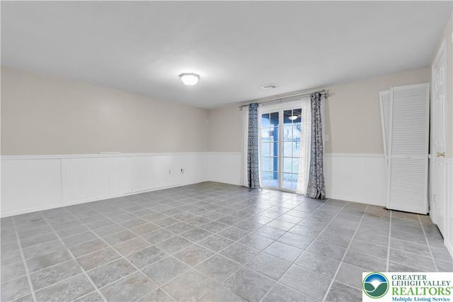 307 South Oak Street, Freemansburg Boro, PA 18017