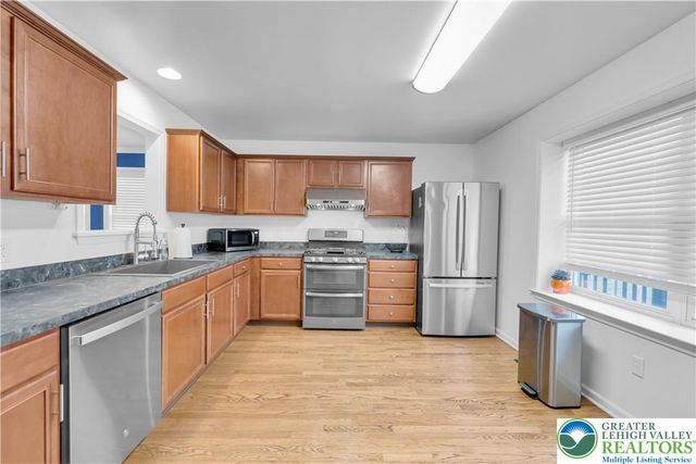 307 South Oak Street, Freemansburg Boro, PA 18017