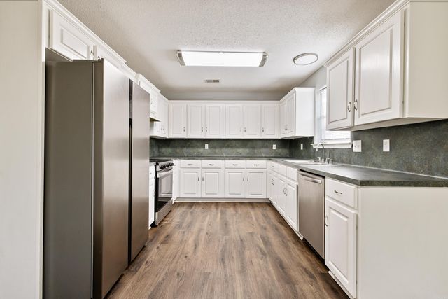 71 Cinnamon Drive, Sherwood, AR 72120