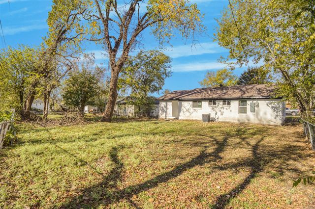 1730 Buena Vista Street, Mesquite, TX 75149