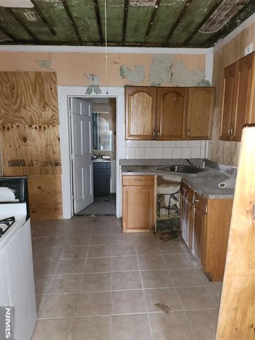 31 Highland Avenue, Passaic, NJ 07055