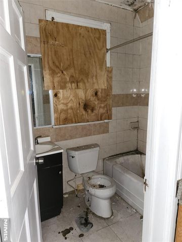 31 Highland Avenue, Passaic, NJ 07055