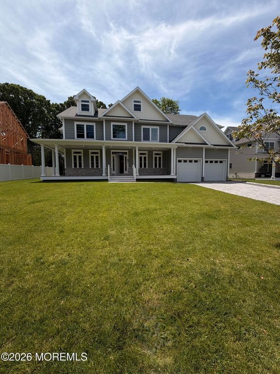 825 Naryshkin Way, Toms River, NJ 08753
