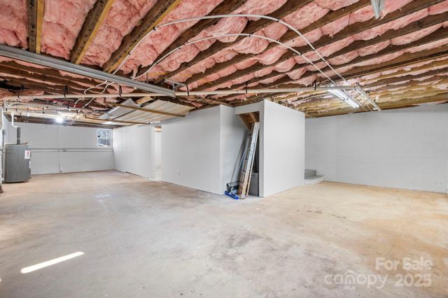 4647 16th Street NE, Hickory, NC 28601