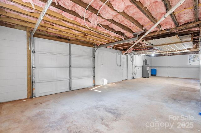 4647 16th Street NE, Hickory, NC 28601