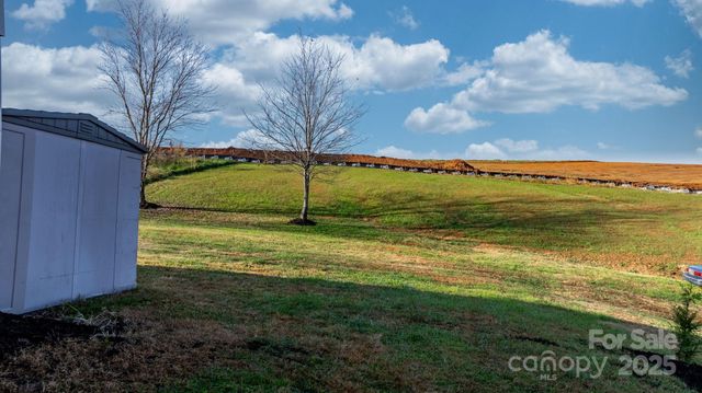 4647 16th Street NE, Hickory, NC 28601