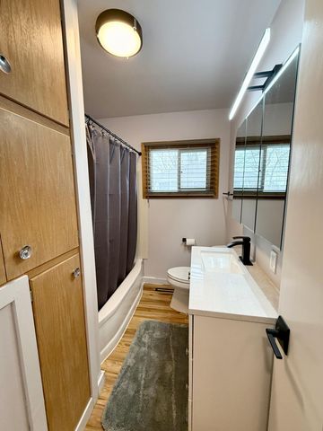 551 6th Street NE, Valley City, ND 58072