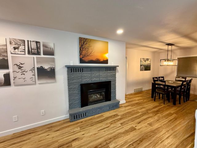 551 6th Street NE, Valley City, ND 58072