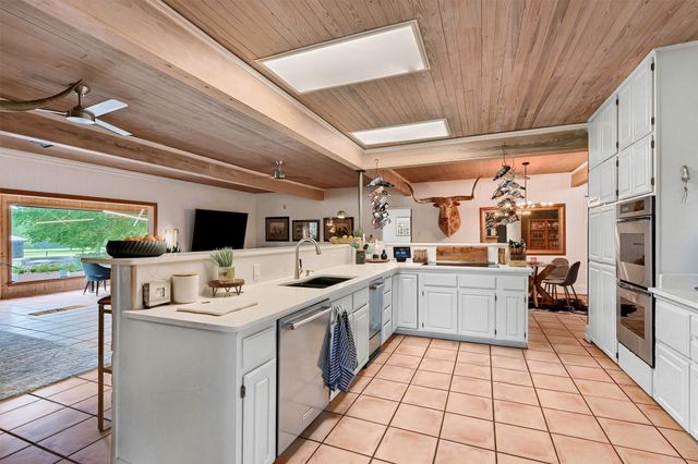4034 Farm To Market 2645, Savoy, TX 75479