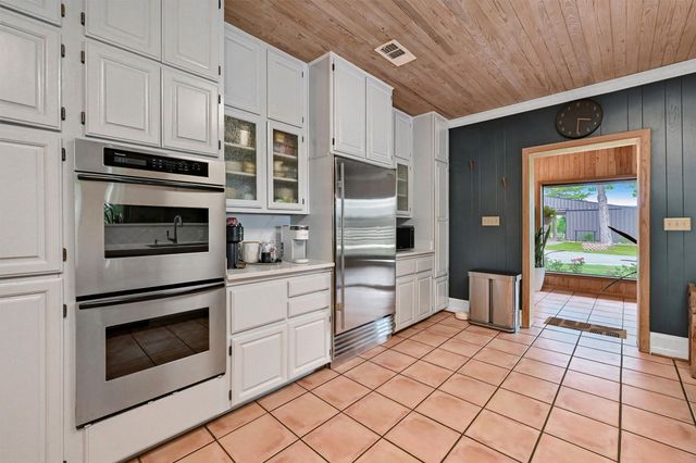 4034 Farm To Market 2645, Savoy, TX 75479