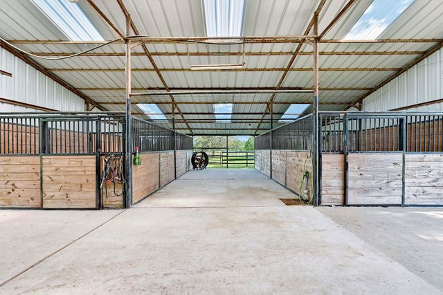 4034 Farm To Market 2645, Savoy, TX 75479