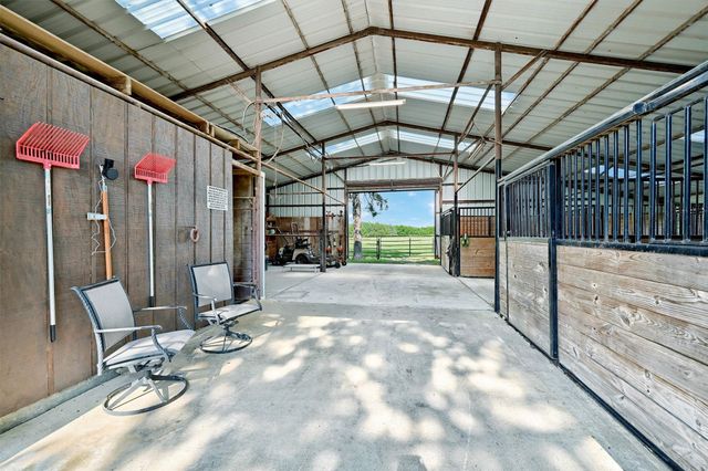 4034 Farm To Market 2645, Savoy, TX 75479