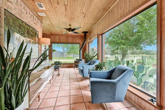 4034 Farm To Market 2645, Savoy, TX 75479