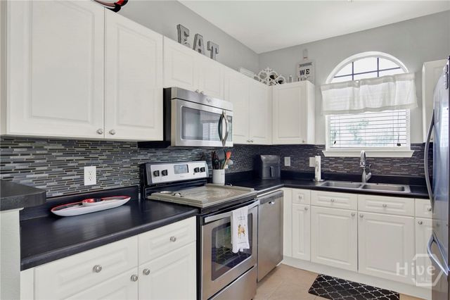 1735 Whitemarsh Way, Savannah, GA 31410