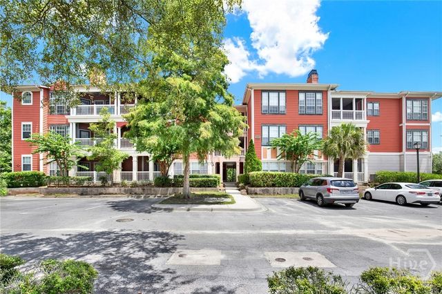 1735 Whitemarsh Way, Savannah, GA 31410