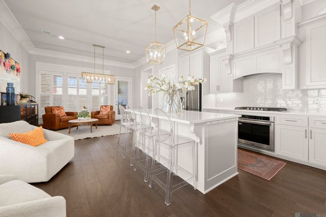 4955 Parkside Way, Gonzales, LA 70737