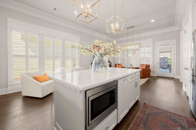 4955 Parkside Way, Gonzales, LA 70737