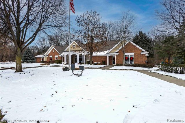 4289 Berkshire Drive, Sterling Heights, MI 48314