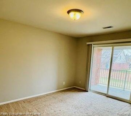 4289 Berkshire Drive, Sterling Heights, MI 48314