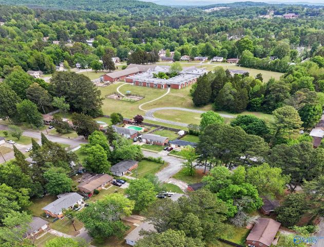 4805 Doyce Lane NW, Huntsville, AL 35810