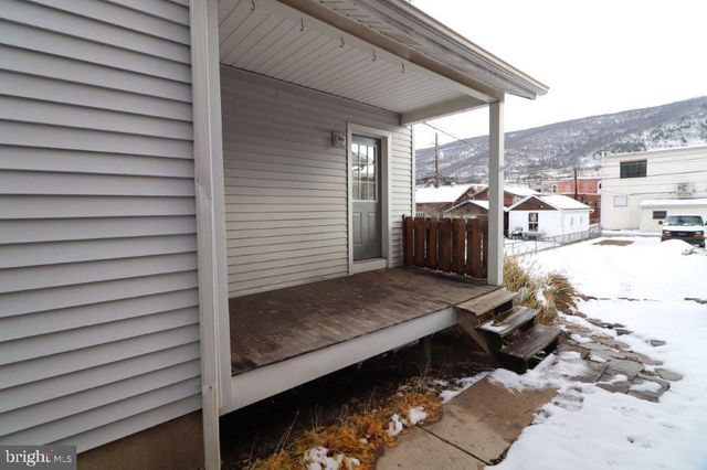 464 FRANKLIN AVE, Palmerton, PA 18071