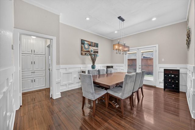 1524 High Crest Court, Irving, TX 75061