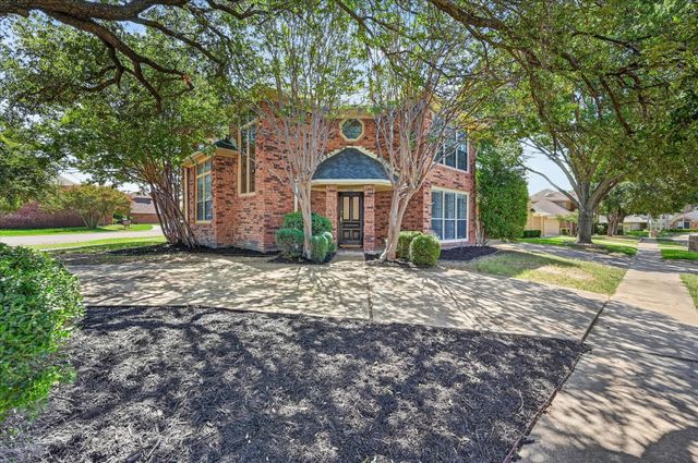 1524 High Crest Court, Irving, TX 75061
