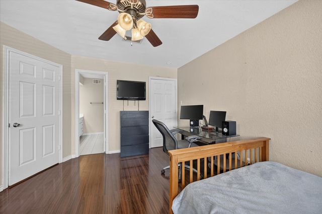 1524 High Crest Court, Irving, TX 75061
