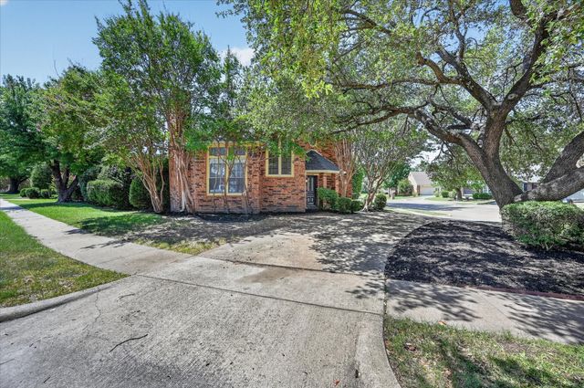 1524 High Crest Court, Irving, TX 75061
