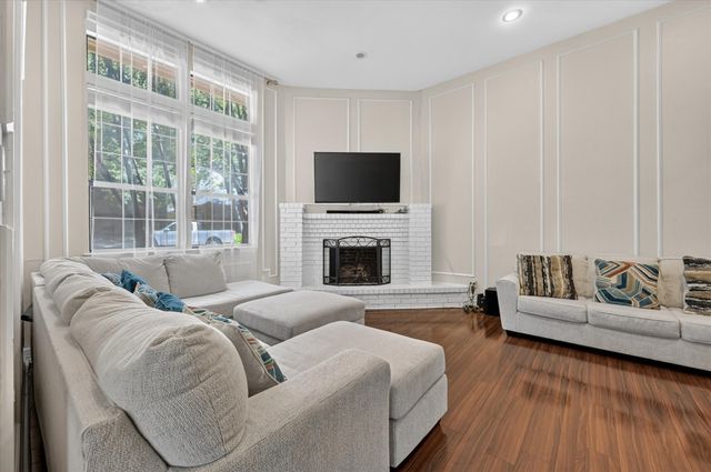 1524 High Crest Court, Irving, TX 75061