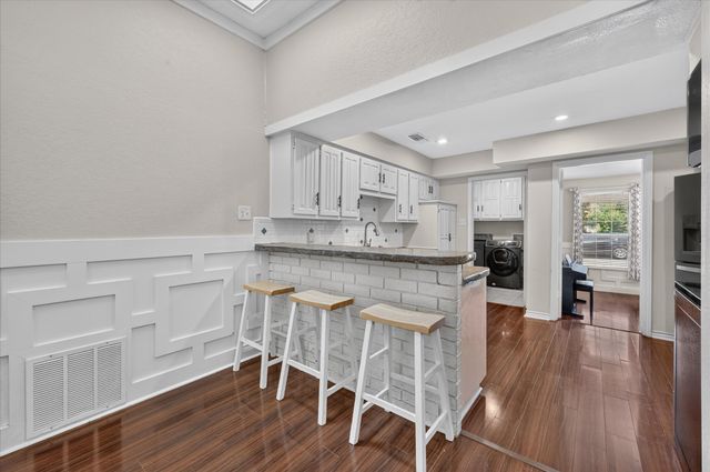 1524 High Crest Court, Irving, TX 75061