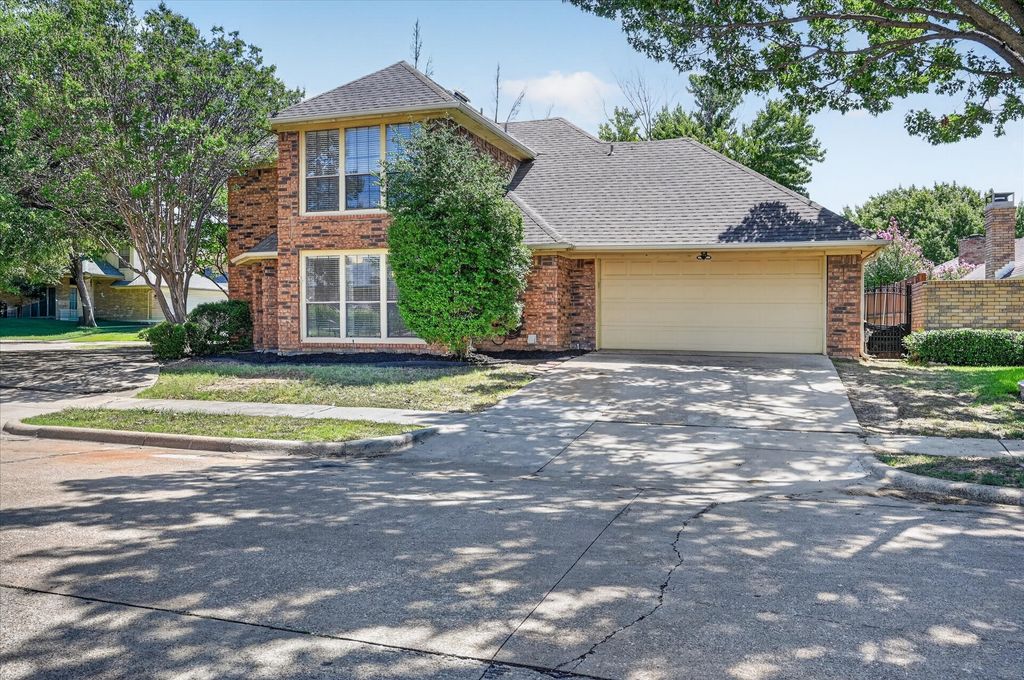 1524 High Crest Court, Irving, TX 75061