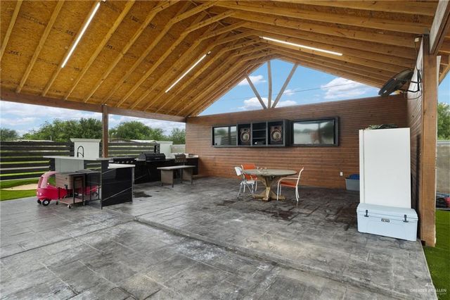 7324 W Mile 6 Road, Mission, TX 78574