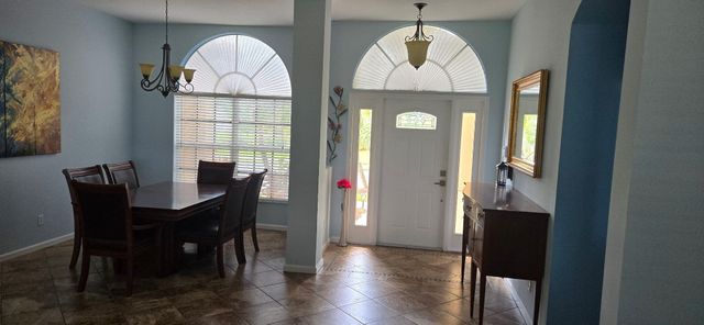 607 Tangelo Circle SW, Vero Beach, FL 32968