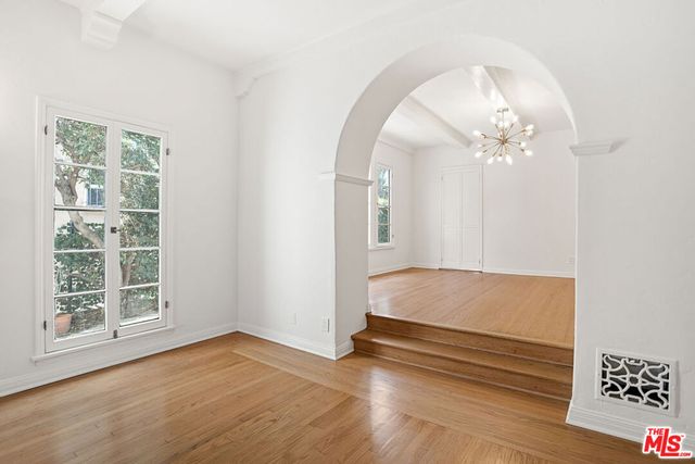 7972 Blackburn Avenue, Los Angeles, CA 90048