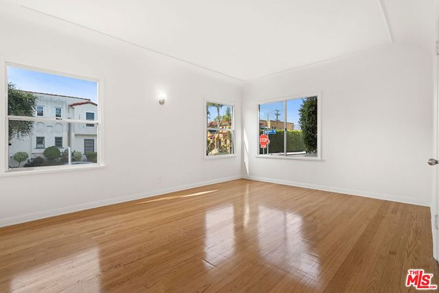 7972 Blackburn Avenue, Los Angeles, CA 90048