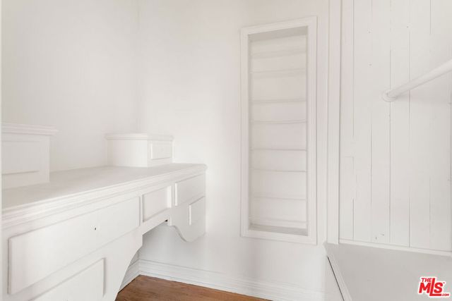 7972 Blackburn Avenue, Los Angeles, CA 90048