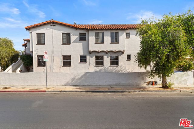 7972 Blackburn Avenue, Los Angeles, CA 90048