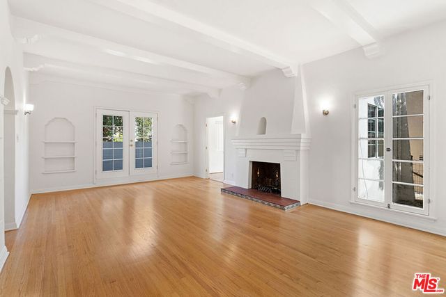 7972 Blackburn Avenue, Los Angeles, CA 90048